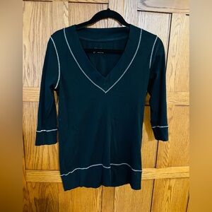 VS Tee Shop XL Black Ribbed White Stitched V Neck Top